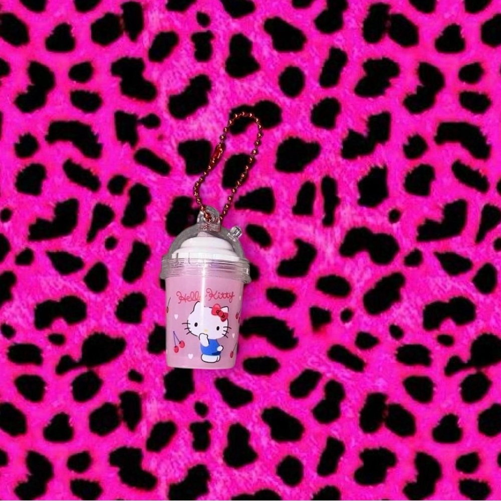 Hello Kitty Keychains - Picture 3 of 4